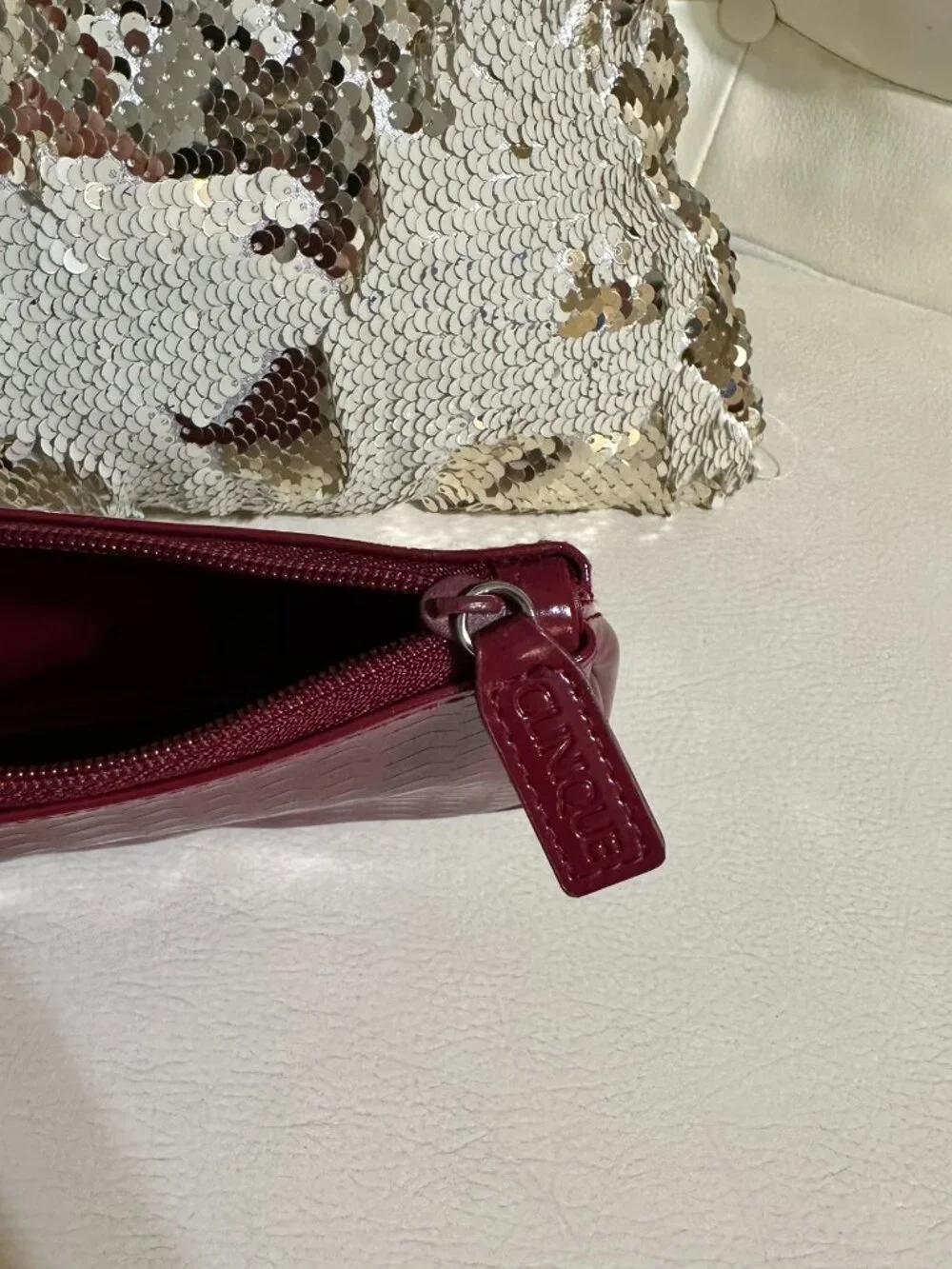 Vintage Clinique Cranberry Burgundy Embossed Patent Makeup Cosmetic Bag Pouch Y2